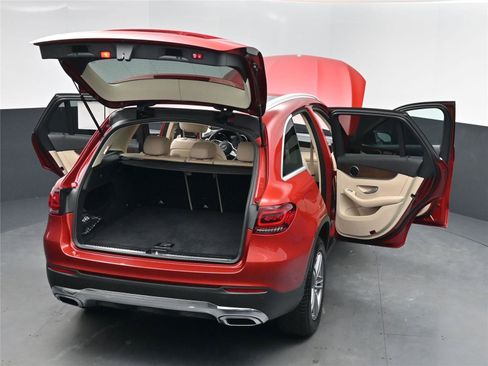 Used 2022 Mercedes-Benz GLC 300 GLC 300 image 16