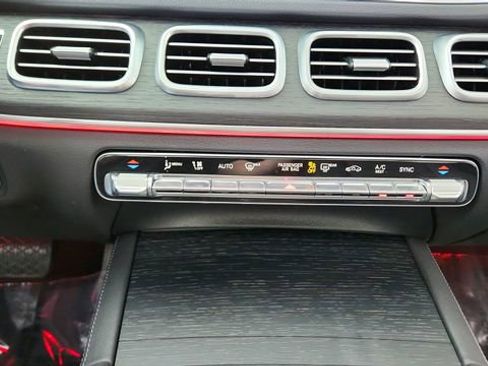 Used 2026 Mercedes-Benz GLE 450 4MATIC image 49