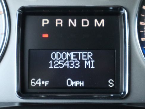 Used 2011 Cadillac Escalade AWD image 46