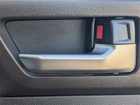 Used 2022 Toyota Tundra SR5 w/ SR5 Convenience Package image 32