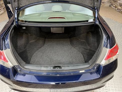 Used 2011 Honda Accord EX-L image 40