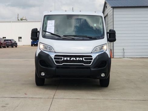 Used 2025 RAM ProMaster 2500 w/ U-Haul Equipment Group FWD image 2