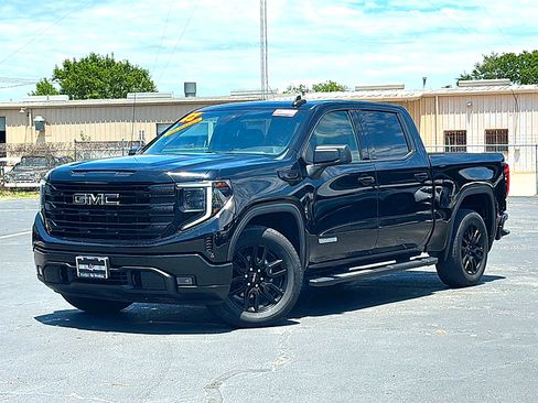 Used 2022 GMC Sierra 1500 Elevation w/ LPO, Elevation Black Package RWD image 2