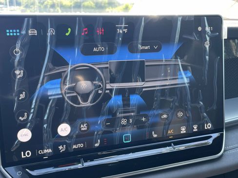 New 2026 Volkswagen Tiguan SE R-Line FWD image 25