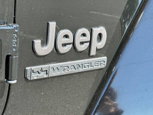 Used 2021 Jeep Wrangler Unlimited Sport AWD/4WD image 24