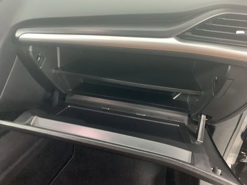 Used 2020 Ford Fusion Energi Titanium image 43