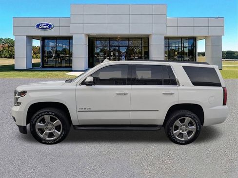 Used 2016 Chevrolet Tahoe LT image 7