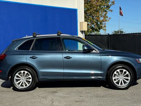 Used 2016 Audi Q5 2.0T Premium Plus w/ Technology Package image 2