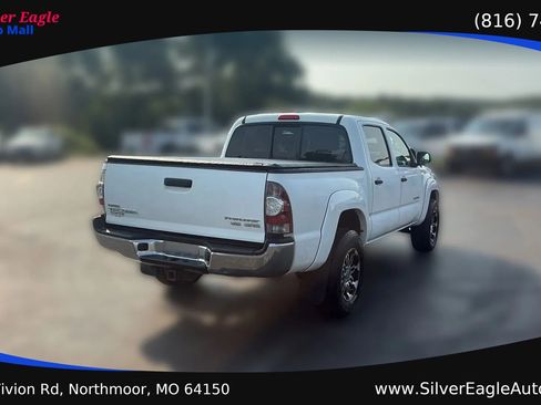 Used 2010 Toyota Tacoma PreRunner RWD image 5