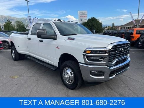 Used 2026 RAM 3500 Tradesman AWD/4WD image 13