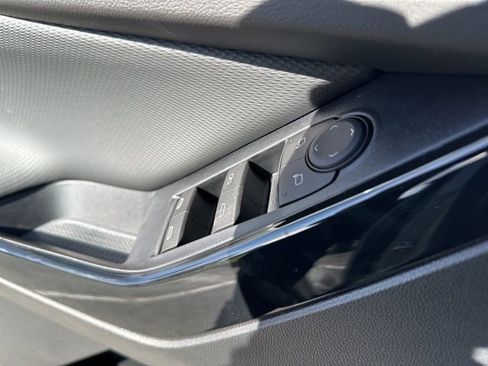 New 2026 Chevrolet Equinox LT w/ Safety and Technology Package image 9