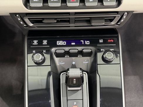 Certified 2022 Porsche 911 Targa 4S image 37