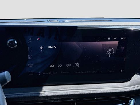 Used 2024 Buick Envista Sport Touring w/ Convenience I Package FWD image 14