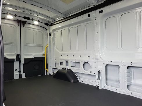 New 2026 Ford Transit 250 148 Medium Roof image 11