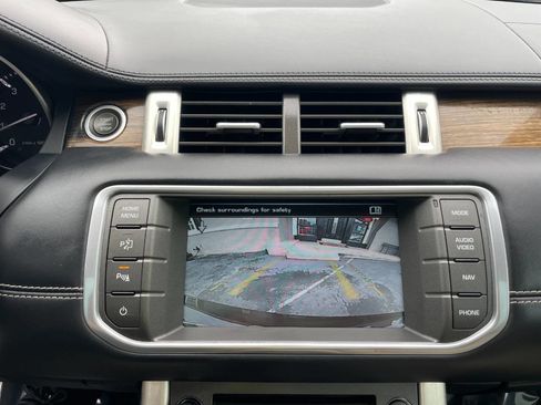Used 2015 Land Rover Range Rover Evoque Prestige AWD/4WD image 15