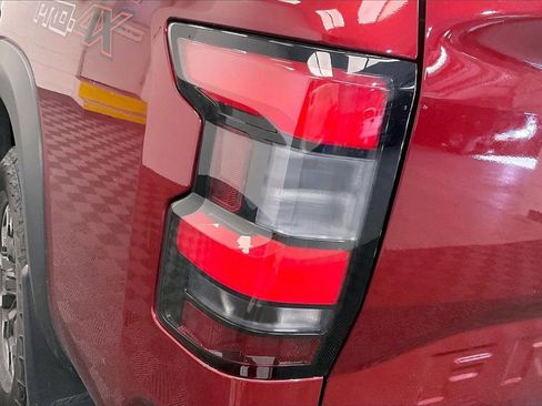 Certified 2022 Nissan Frontier PRO-4X w/ Technology Package image 24