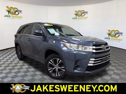 Used 2018 Toyota Highlander LE