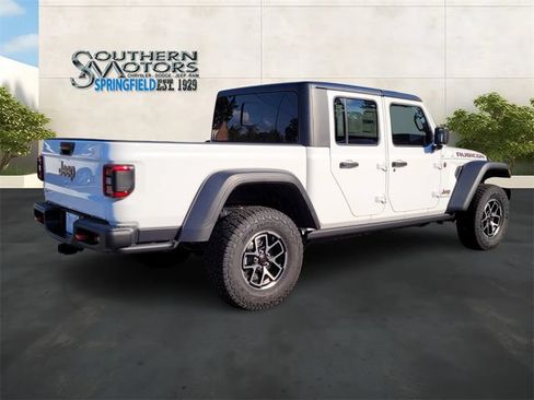 New 2025 Jeep Gladiator Rubicon w/ Convenience Group AWD/4WD image 5