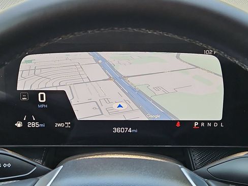 Used 2025 Chevrolet Equinox LT AWD/4WD image 16