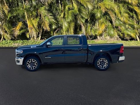 Used 2025 RAM 1500 Laramie AWD/4WD image 9