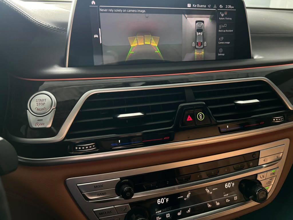 Used 2022 BMW 750i xDrive w/ Executive Package AWD/4WD image 14