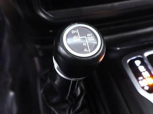 Used 2023 Jeep Wrangler Unlimited Sahara AWD/4WD image 26