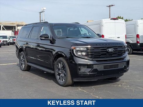 New 2026 Ford Expedition Max Platinum w/ Stealth Appearance Package AWD/4WD image 7