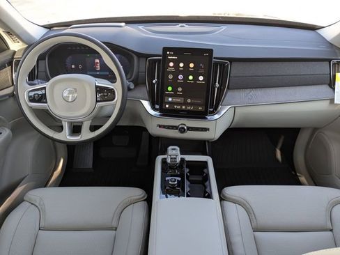 New 2026 Volvo XC90 B6 Ultra w/ Protection Package Premier AWD/4WD image 16