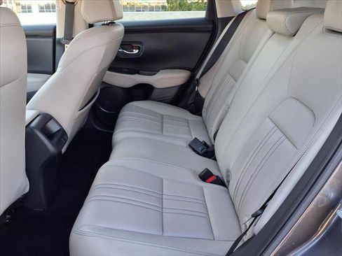 Used 2024 Honda HR-V EX-L image 9