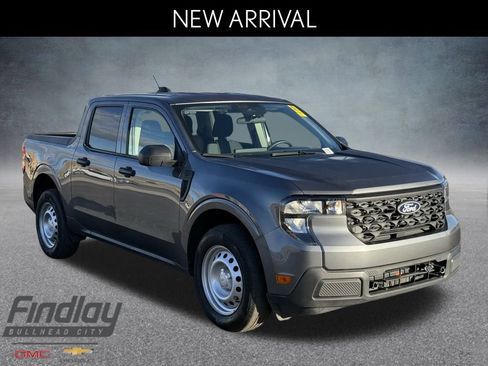 Used 2025 Ford Maverick XL image 1