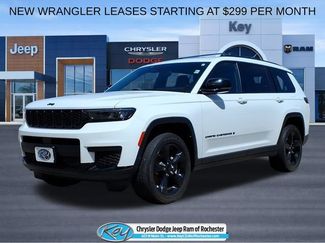 Used 2023 Jeep Grand Cherokee L Laredo AWD/4WD video 1