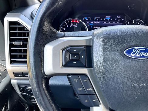 Certified 2022 Ford F250 Lariat w/ Lariat Ultimate Package AWD/4WD image 24
