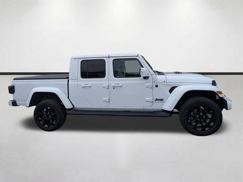 Used 2023 Jeep Gladiator Overland AWD/4WD image 3