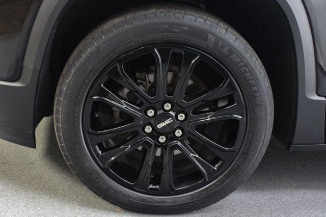 Used 2023 GMC Acadia SLT w/ Elevation Edition AWD/4WD image 11
