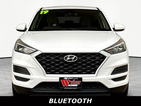 Used 2019 Hyundai Tucson SE FWD image 2