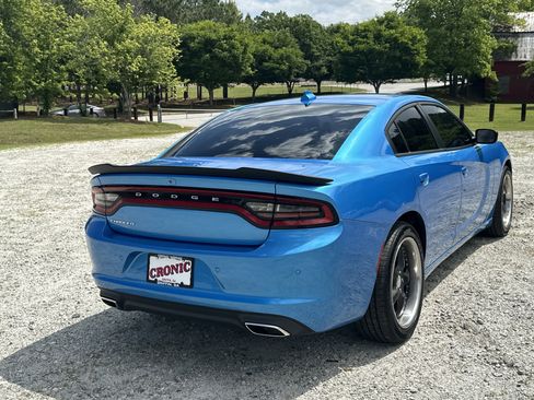 Used 2023 Dodge Charger SXT w/ Cold Weather Package RWD image 5