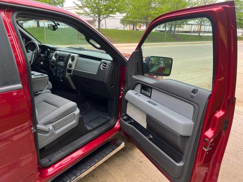 Used 2013 Ford F150 XLT w/ Luxury Equipment Group image 28
