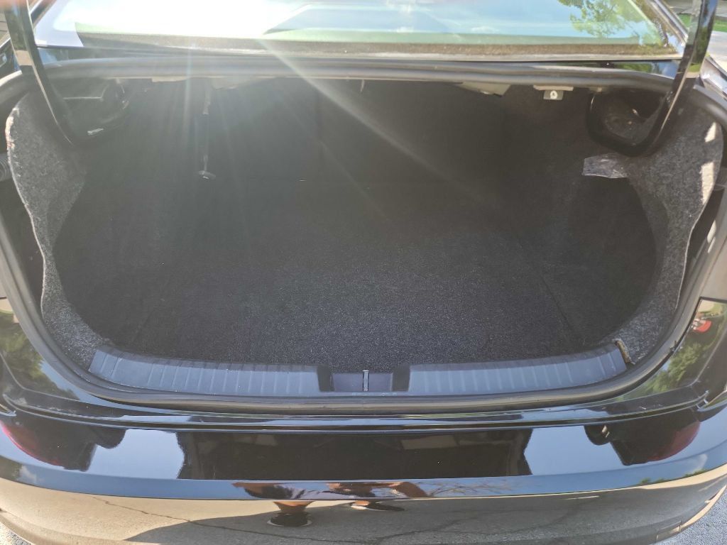 Used 2019 Volkswagen Jetta S w/ Driver Assistance Package FWD image 25