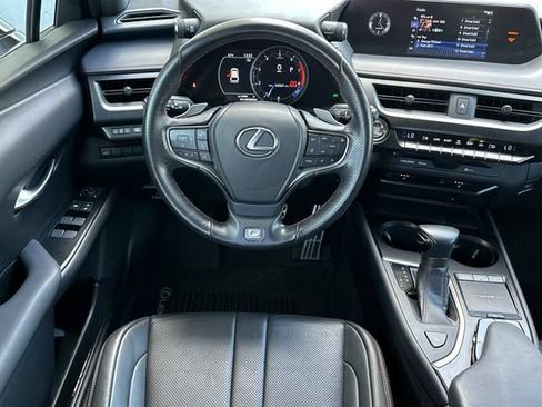 Used 2020 Lexus UX 200 F Sport w/ F Sport Premium Package FWD image 17