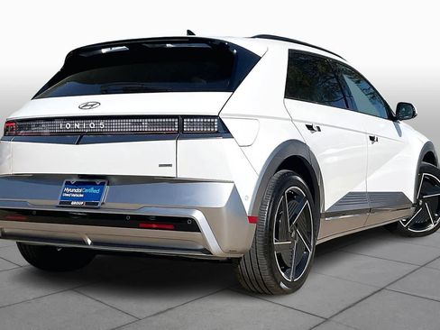 Used 2025 Hyundai Ioniq 5 Limited image 12