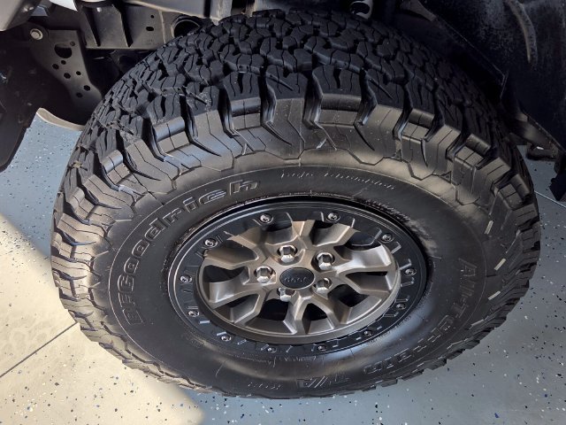 Used 2021 Jeep Wrangler Unlimited Rubicon w/ Trailer Tow Package AWD/4WD image 20