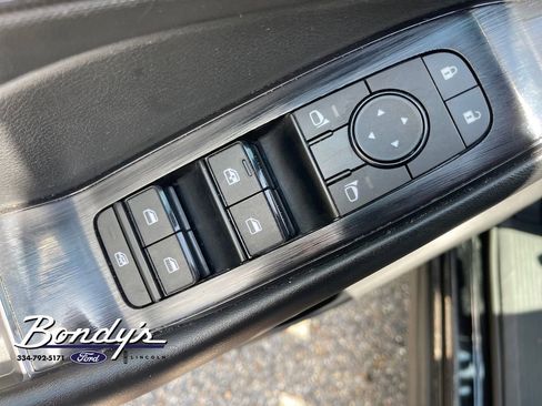 Used 2024 Nissan Rogue S AWD/4WD image 8