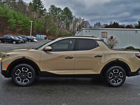 Used 2024 Hyundai Santa Cruz SEL w/ Activity Package AWD/4WD image 4