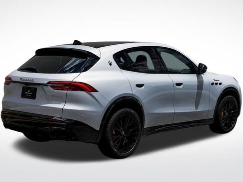 New 2025 Maserati Grecale Modena image 5