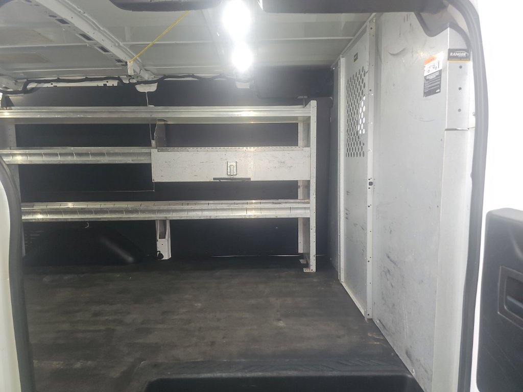 Used 2018 Ford Transit 250 130 Low Roof RWD image 31