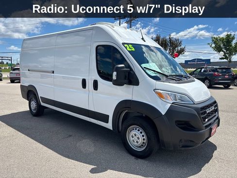 Used 2025 RAM ProMaster 2500 FWD image 9