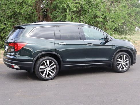 Used 2016 Honda Pilot Touring image 4