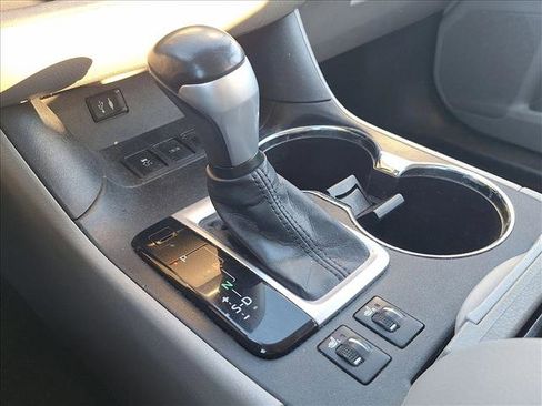 Used 2014 Toyota Highlander XLE image 14