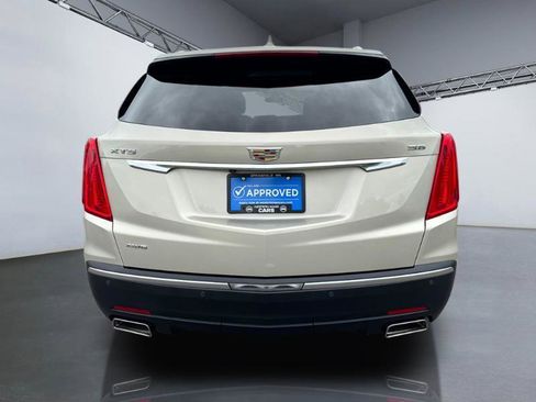 Used 2017 Cadillac XT5 Premium Luxury AWD/4WD image 6