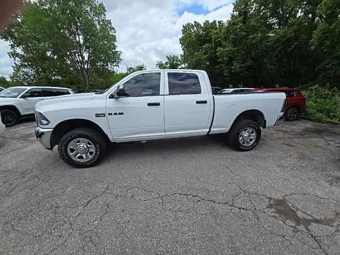 Used 2016 RAM 2500 Tradesman w/ Chrome Appearance Group AWD/4WD image 3